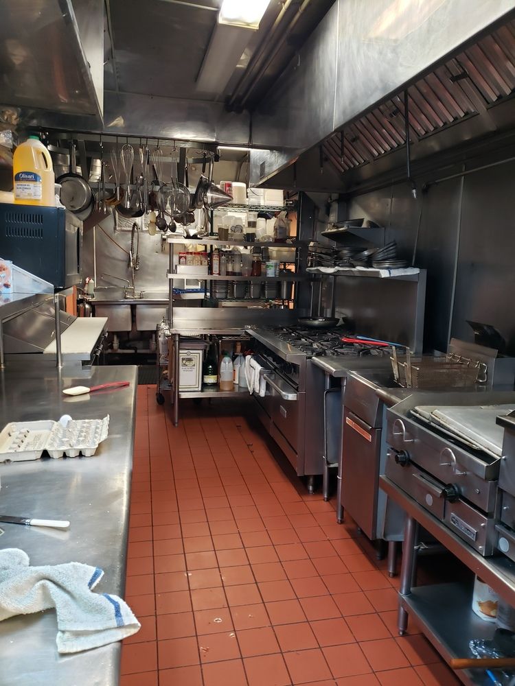 Joshua's Restaurant: 51 Tinker St, Woodstock, NY 12498